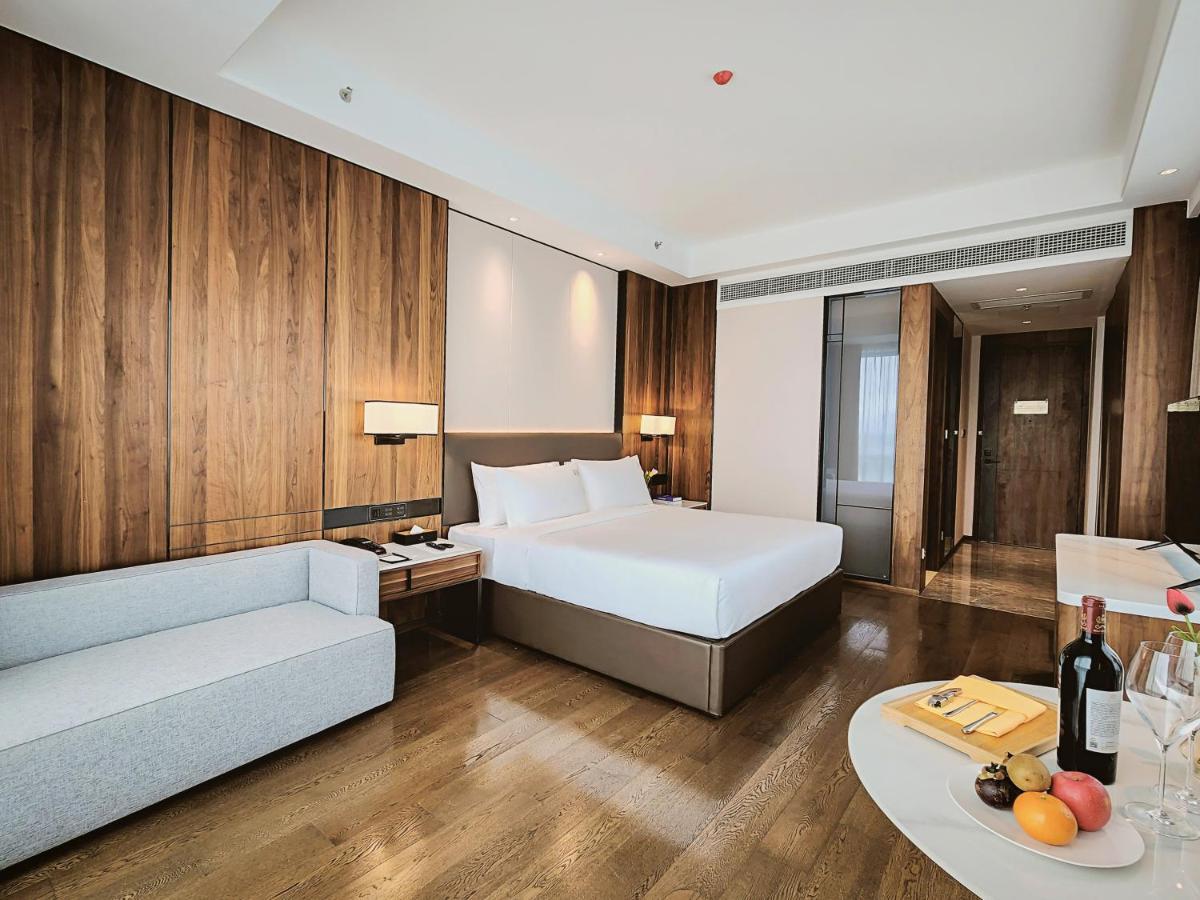 Vm Hotel Phnom Penh Eksteriør billede