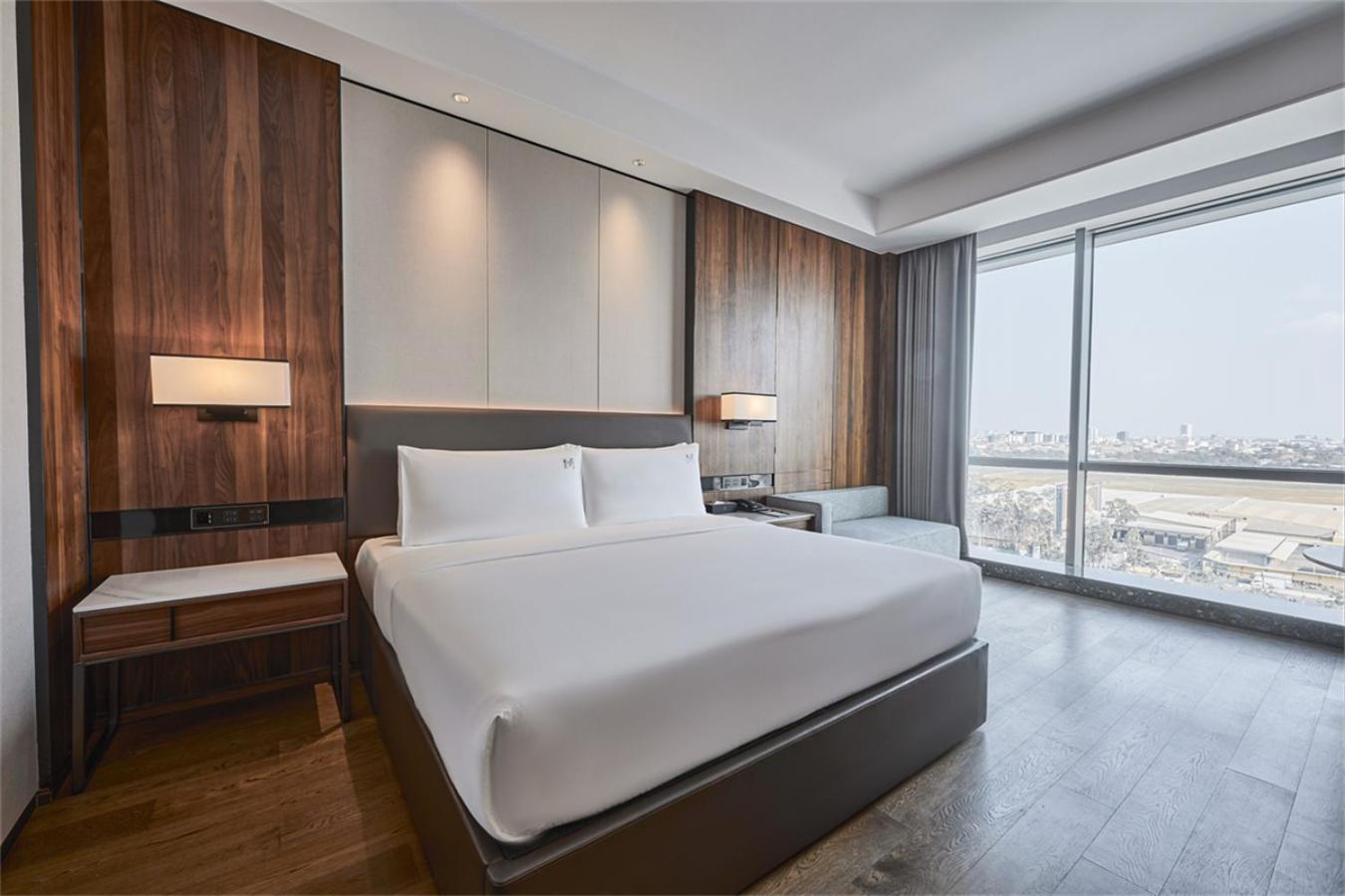 Vm Hotel Phnom Penh Eksteriør billede