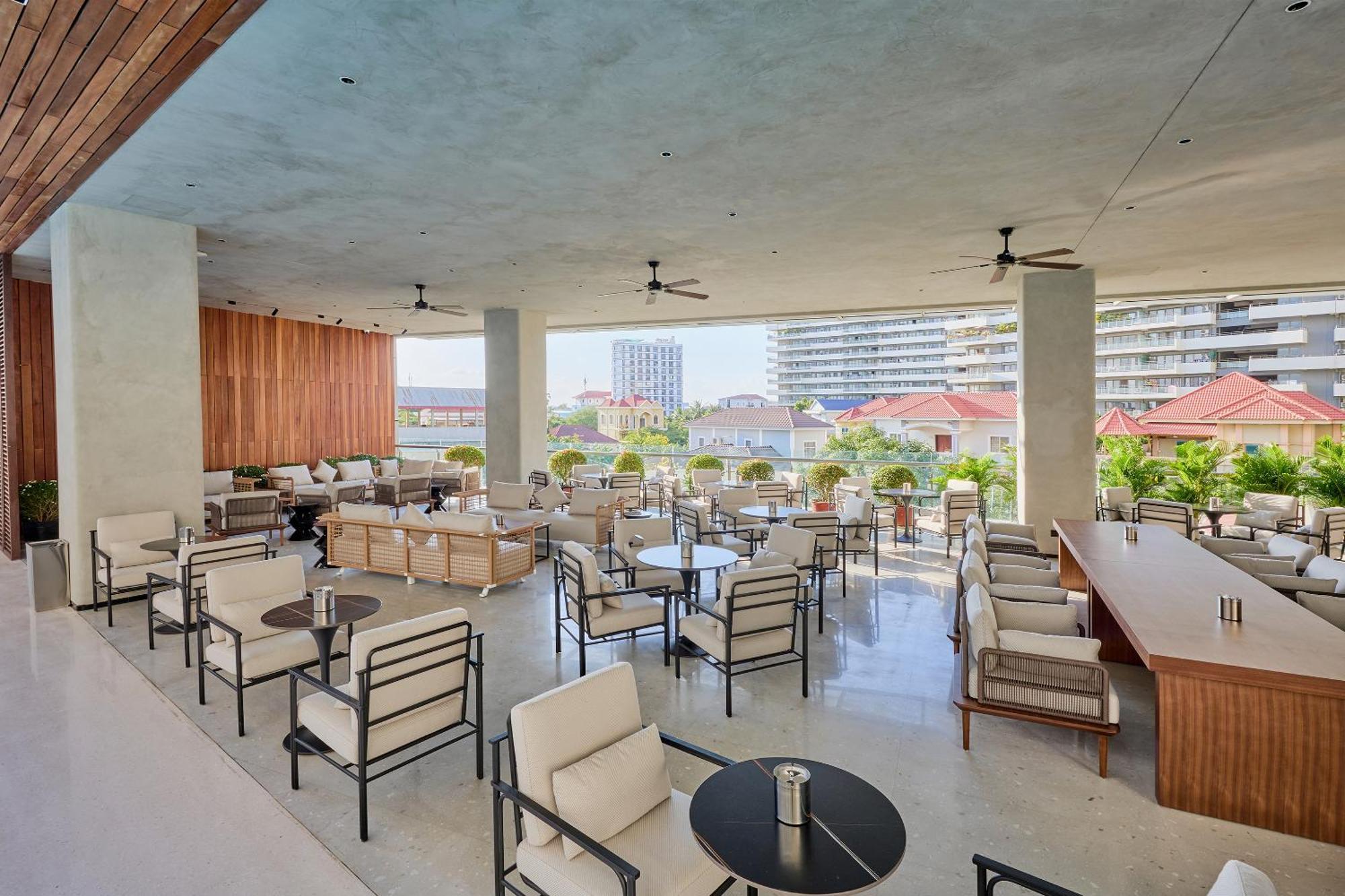 Vm Hotel Phnom Penh Eksteriør billede
